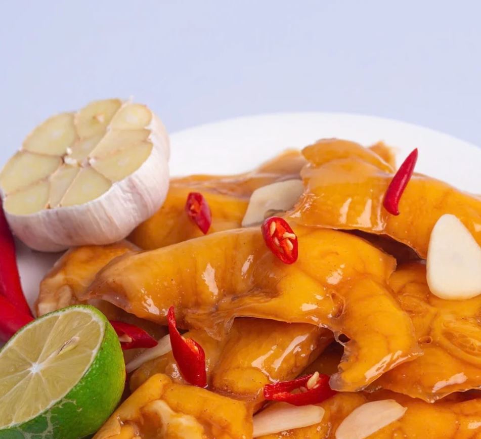 Chân Gà Rút Xương Món Ăn Vặt - Gây Sốt Giới Trẻ: Cách Chế Biến & Bí Quyết Ngon Khó Cưỡng